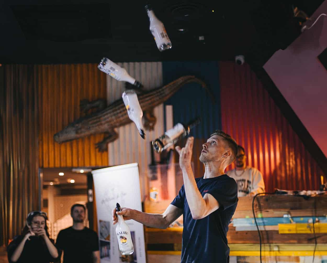 Flair bartending